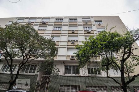 Apartamento à venda com 124m², 3 quartos e 1 vaga Apartamento à venda com 124m², 3 quartos e 1 vagaFachada