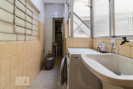 Apartamento à venda com 124m², 3 quartos e 1 vaga Apartamento à venda com 124m², 3 quartos e 1 vagaDetalhe da area de serviço