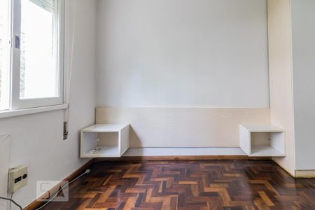 Dormitório de apartamento à venda com 3 quartos, 124m² em Santana, Porto Alegre
