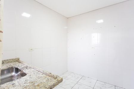Cozinha de casa para alugar com 1 quarto, 30m² em Bandeiras, Osasco