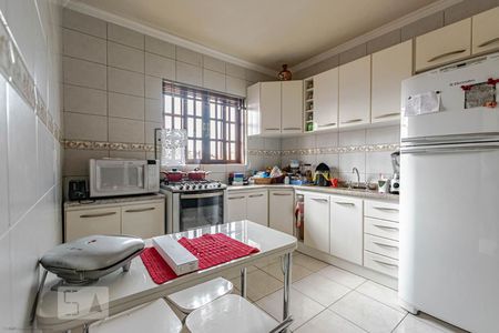 Casa para alugar com 150m², 4 quartos e 2 vagasCozinha