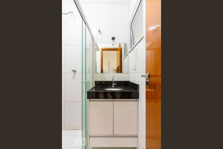 Banheiro de apartamento para alugar com 1 quarto, 40m² em Presidente Altino, Osasco