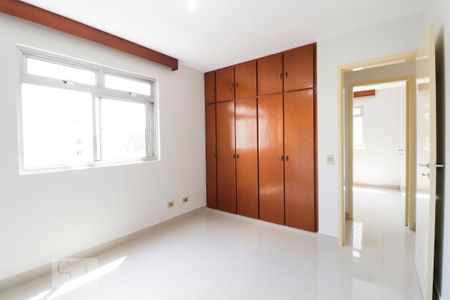Suíte de apartamento para alugar com 3 quartos, 89m² em Setor Central, Goiânia