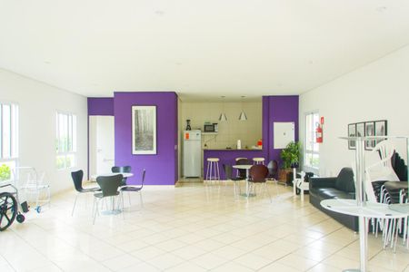 Apartamento à venda com 46m², 2 quartos e 1 vaga Apartamento à venda com 46m², 2 quartos e 1 vagaÁrea comum - Salão de festas