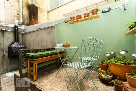 Apartamento à venda com 128m², 3 quartos e sem vagaQuintal e Churrasqueira