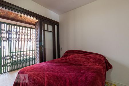 Casa à venda com 252m², 3 quartos e 2 vagas Casa à venda com 252m², 3 quartos e 2 vagasQuarto 2