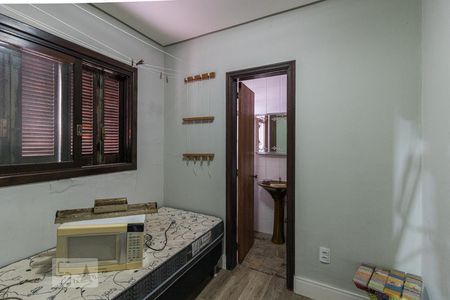 Casa à venda com 252m², 3 quartos e 2 vagas Casa à venda com 252m², 3 quartos e 2 vagasQuarto de Serviço