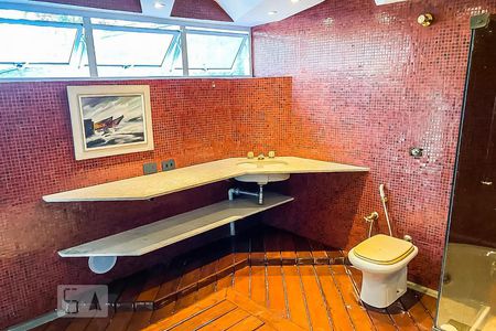 Banheiro da Suíte de casa para alugar com 3 quartos, 469m² em Planalto, Belo Horizonte