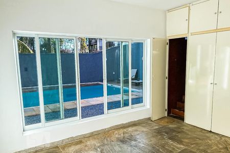 Casa à venda com 480m², 3 quartos e 3 vagas Casa à venda com 480m², 3 quartos e 3 vagasSuíte