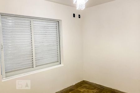 Suíte de casa para alugar com 3 quartos, 469m² em Planalto, Belo Horizonte
