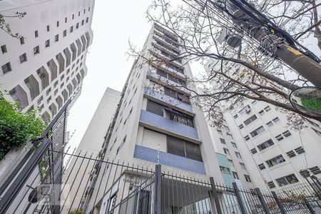 Apartamento para alugar com 109m², 2 quartos e sem vaga Apartamento para alugar com 109m², 2 quartos e sem vagaFachada