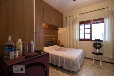 Casa à venda com 378m², 6 quartos e 4 vagasQuarto 1