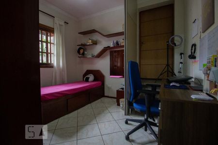 Casa à venda com 378m², 6 quartos e 4 vagasQuarto 3