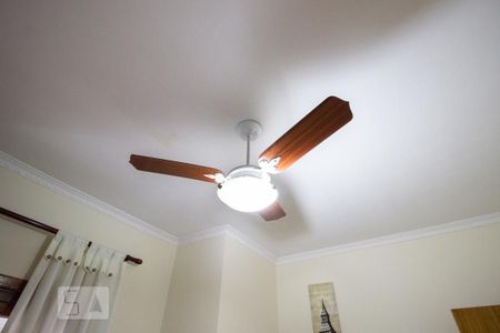 Casa à venda com 378m², 6 quartos e 4 vagasDetalhe Quarto 2