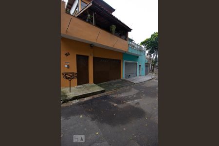 Casa à venda com 378m², 6 quartos e 4 vagasFachada