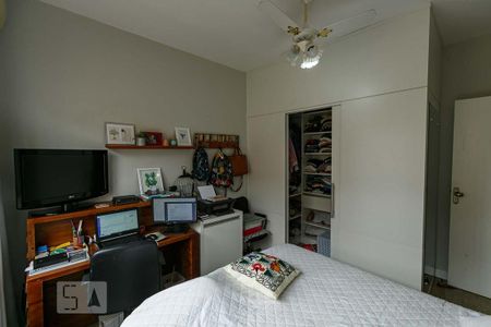 Quarto de apartamento para alugar com 1 quarto, 39m² em Menino Deus, Porto Alegre