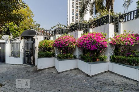 Apartamento à venda com 160m², 3 quartos e 3 vagasFachada