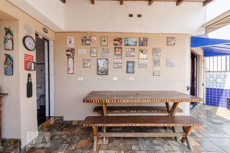 Apartamento à venda com 160m², 3 quartos e 3 vagasChurrasqueira