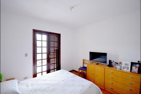 Quarto 1 de casa à venda com 4 quartos, 200m² em Bosque da Saúde, São Paulo