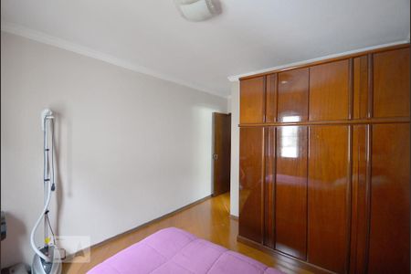 Casa à venda com 200m², 4 quartos e 4 vagasQuarto 4