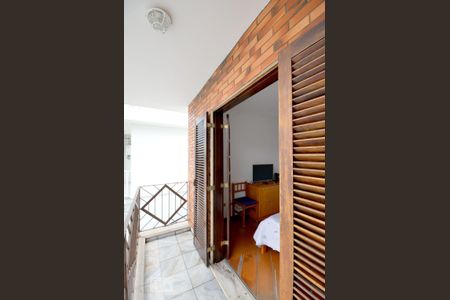 Casa à venda com 200m², 4 quartos e 4 vagasVaranda Quarto 1