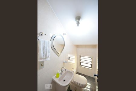 Lavabo de casa à venda com 4 quartos, 200m² em Bosque da Saúde, São Paulo