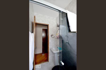 Casa à venda com 200m², 4 quartos e 4 vagasSuite Quarto 4