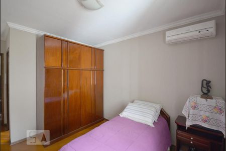 Casa à venda com 200m², 4 quartos e 4 vagasQuarto 4