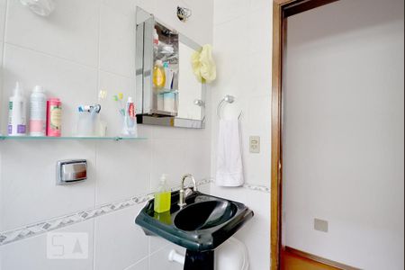 Casa à venda com 200m², 4 quartos e 4 vagasBanheiro Social