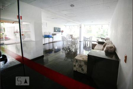 Apartamento para alugar com 75m², 3 quartos e 1 vagaSalão de Festas 