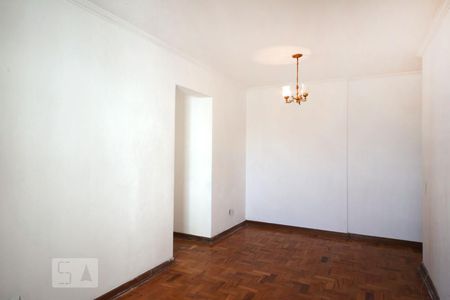 Sala de apartamento para alugar com 3 quartos, 75m² em Vila São Paulo, São Paulo