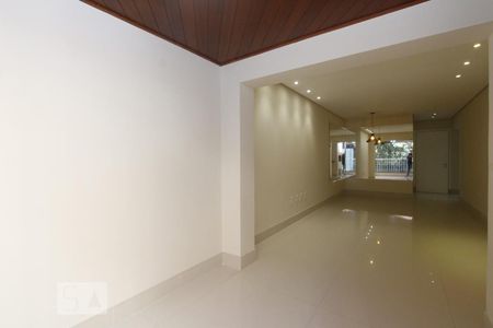SACADA COM CHURRASQUEIRA de apartamento para alugar com 3 quartos, 116m² em Boa Vista, Porto Alegre