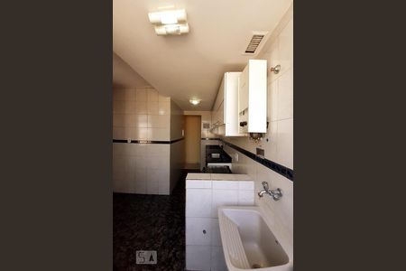 Apartamento à venda com 70m², 2 quartos e 1 vaga Apartamento à venda com 70m², 2 quartos e 1 vagaÁrea de Serviço