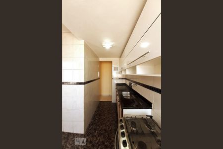 Apartamento à venda com 70m², 2 quartos e 1 vaga Apartamento à venda com 70m², 2 quartos e 1 vagaCozinha