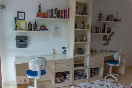 Apartamento à venda com 380m², 4 quartos e 3 vagasSuíte 3