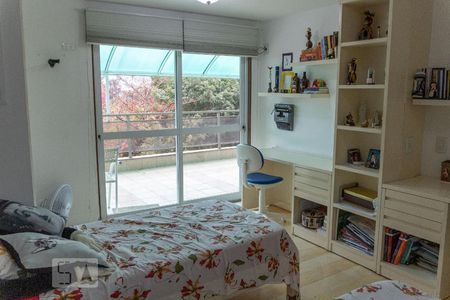 Apartamento à venda com 380m², 4 quartos e 3 vagasSuíte 3