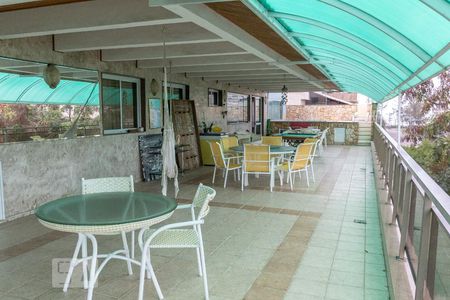 Apartamento à venda com 380m², 4 quartos e 3 vagasVaranda