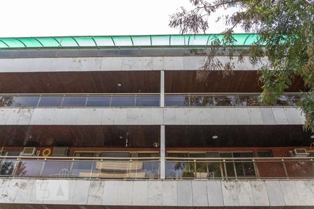 Apartamento à venda com 380m², 4 quartos e 3 vagasFachada