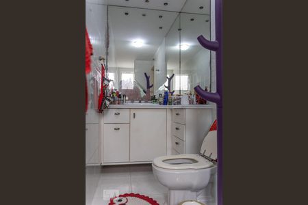 Apartamento à venda com 380m², 4 quartos e 3 vagasBanheiro da suíte 4