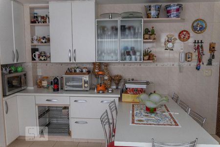 Apartamento à venda com 380m², 4 quartos e 3 vagasCozinha