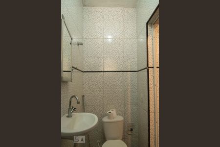 Casa à venda com 270m², 5 quartos e 2 vagas Casa à venda com 270m², 5 quartos e 2 vagasBanheiro