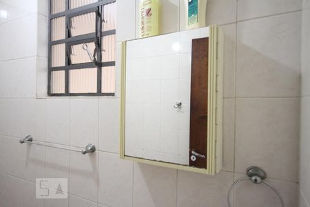 Casa à venda com 220m², 3 quartos e 5 vagasBanheiro de Serviço