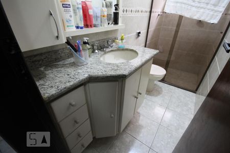 Casa à venda com 220m², 3 quartos e 5 vagasBanheiro