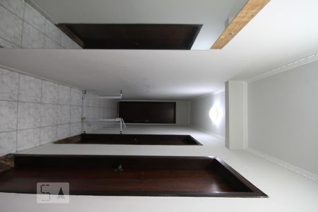 Casa à venda com 220m², 3 quartos e 5 vagasCorredor