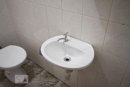 Casa à venda com 220m², 3 quartos e 5 vagasBanheiro de Serviço