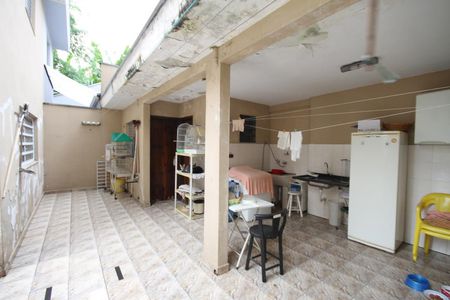 Casa à venda com 220m², 3 quartos e 5 vagasÁrea de Serviço