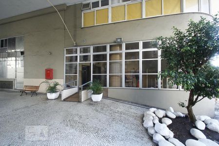 Apartamento à venda com 40m², 1 quarto e sem vagaEntrada