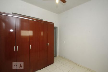 Apartamento à venda com 40m², 1 quarto e sem vagaQuarto