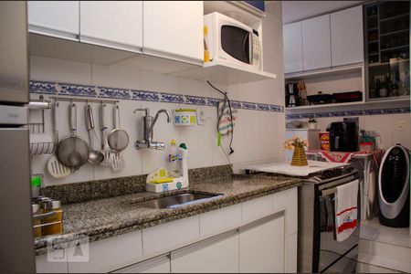 Apartamento à venda com 50m², 2 quartos e sem vaga Apartamento à venda com 50m², 2 quartos e sem vagaCozinha