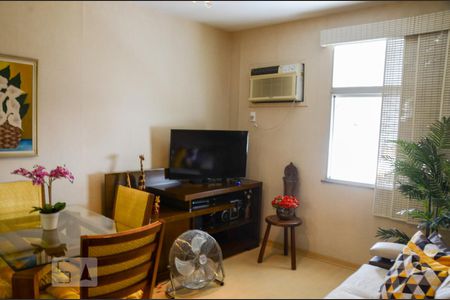 Sala de apartamento à venda com 2 quartos, 50m² em Penha Circular, Rio de Janeiro